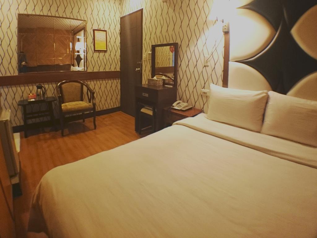 Fu Chia Hotel Chilung Rum bild