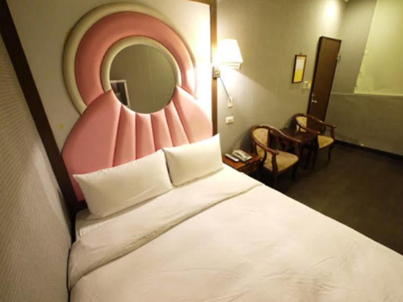 Fu Chia Hotel Chilung Exteriör bild